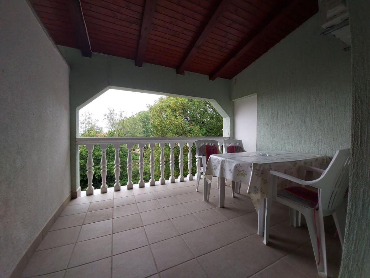 Apartment Pezić Veglia Exterior foto