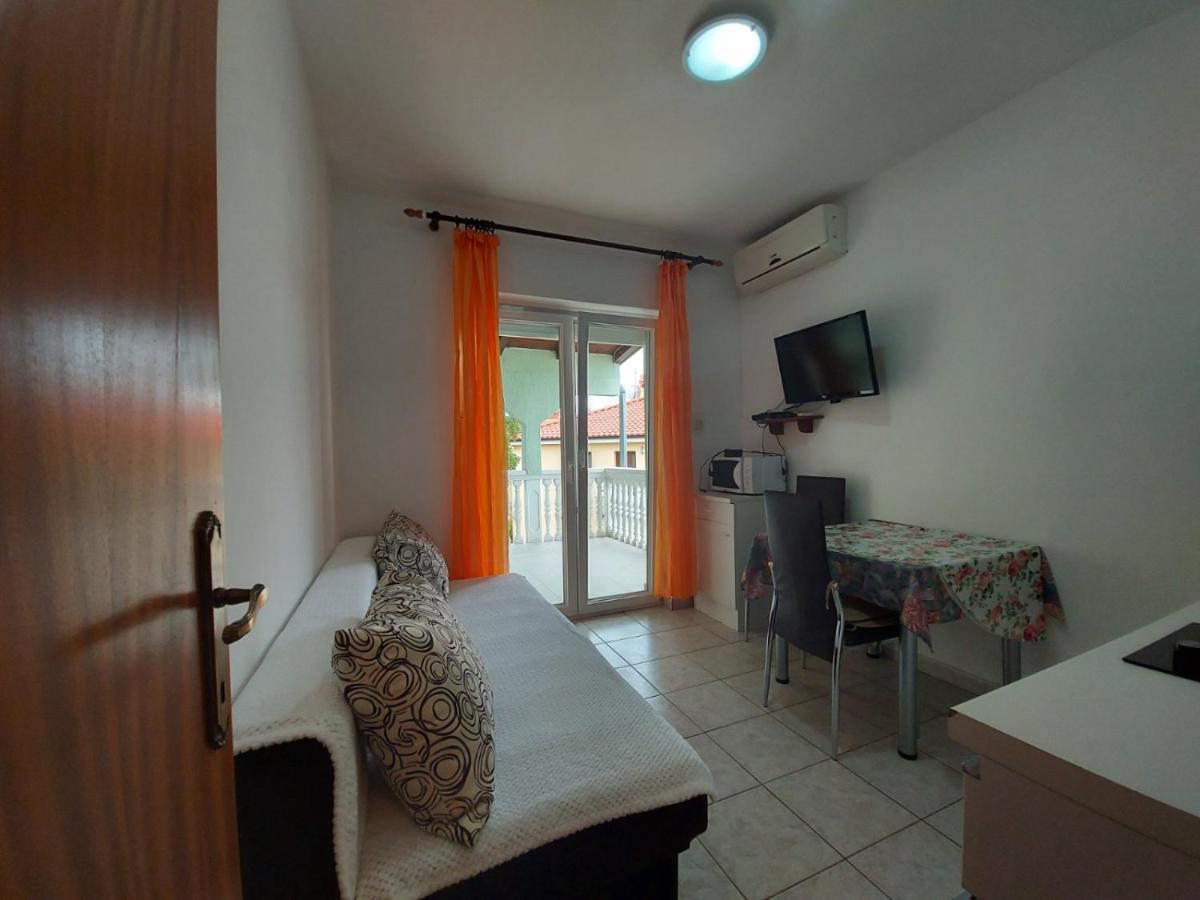 Apartment Pezić Veglia Exterior foto